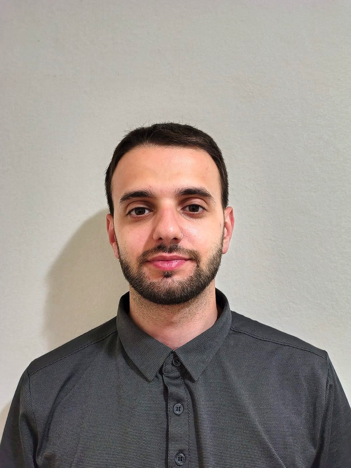 Nicolás Altobelli, psicólogo/a en Atención Psi